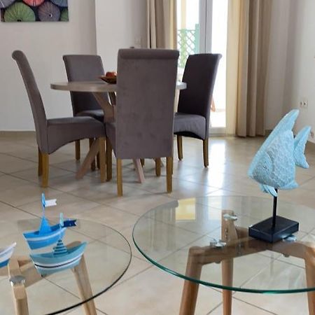 Theasis Apartment Pera Gyalos ภายนอก รูปภาพ