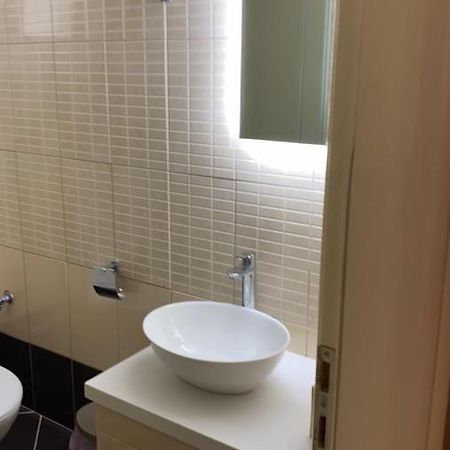 Theasis Apartment Pera Gyalos ภายนอก รูปภาพ