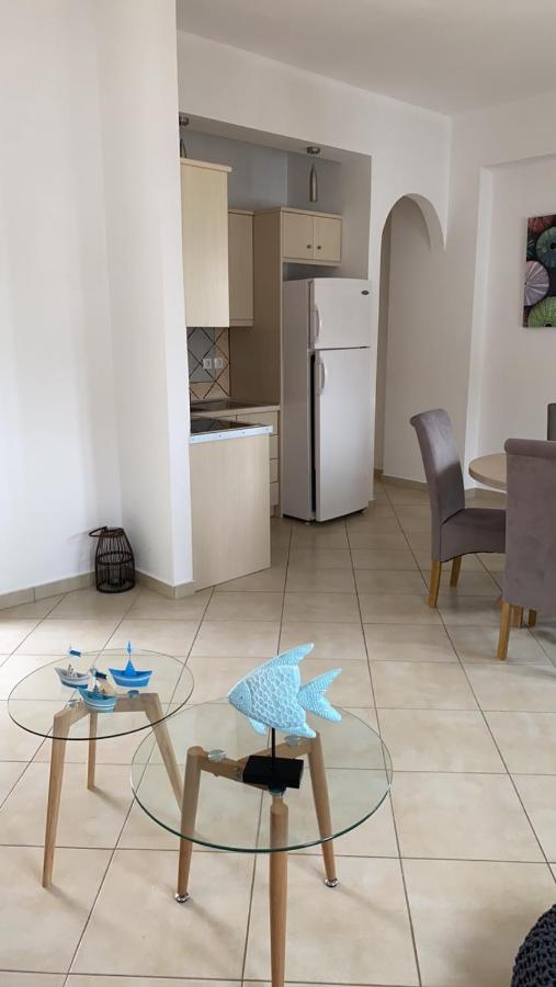 Theasis Apartment Pera Gyalos ภายนอก รูปภาพ