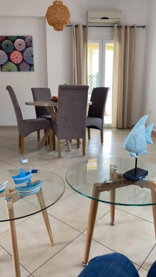 Theasis Apartment Pera Gyalos ภายนอก รูปภาพ