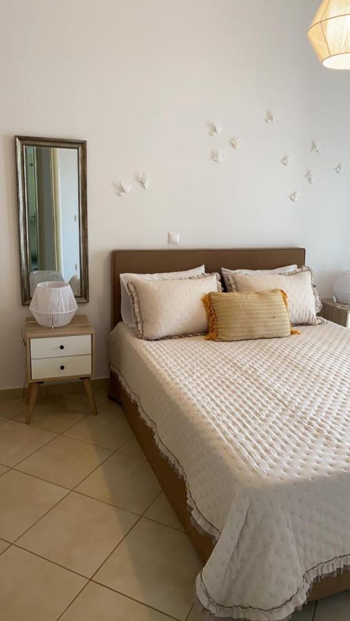 Theasis Apartment Pera Gyalos ภายนอก รูปภาพ